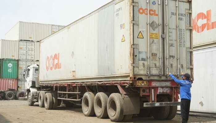 standar refrigerated container