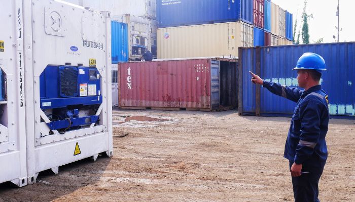 wadah penyimpanan berpendingin