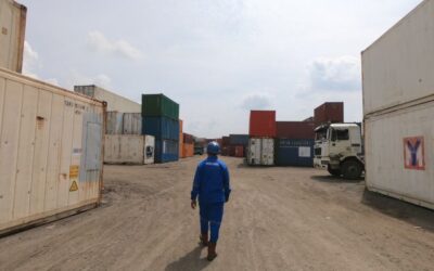 Container Berpendingin Second, Solusi Hemat untuk Kebutuhan Logistik Anda